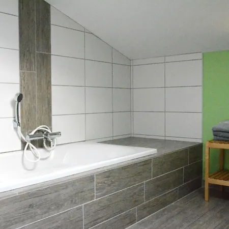 Ferienhaus Spacious Holiday In With Jacuzzi *